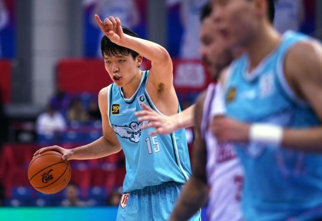 开云体育-NBA选秀稳了？杨瀚森签约詹皇经纪人：富保罗权势大