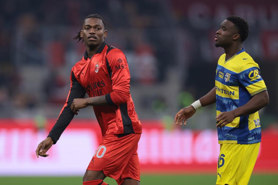 开云下载-意甲-莱奥中柱特罗伊洛制胜球 AC米兰0-1不敌帕尔马